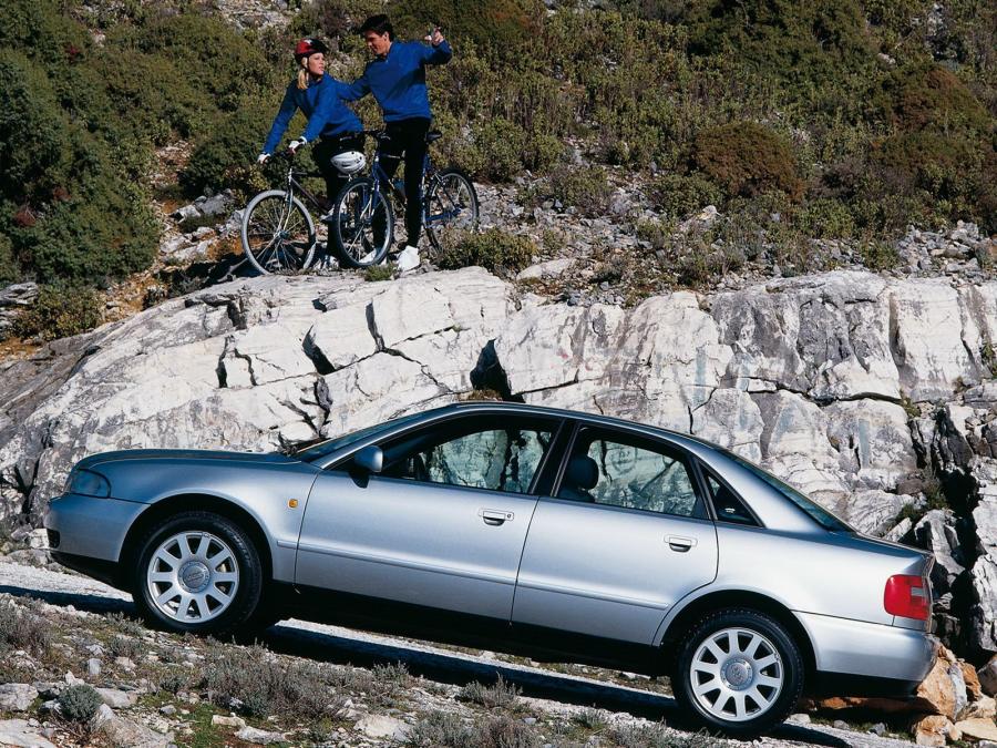  Audi A4 1.8 Sedan (B5,8D) 1997 года  (EU) (фото 3 из 4)